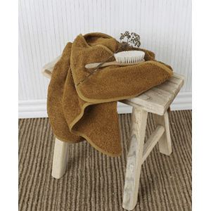 Badehåndkle m/hette og brodert navn Lil Atelier